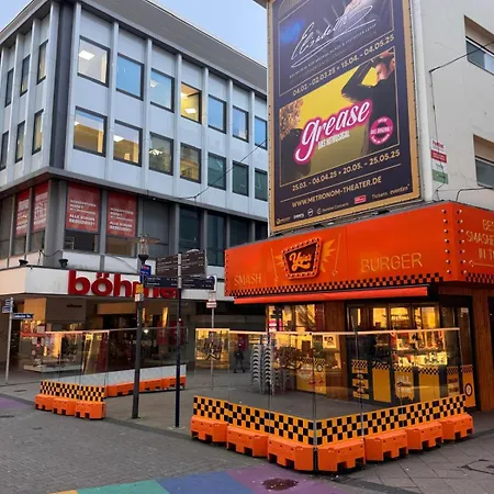 Luxusapartment, Kornmarkt, Stadtmitte, Zentral アパート *